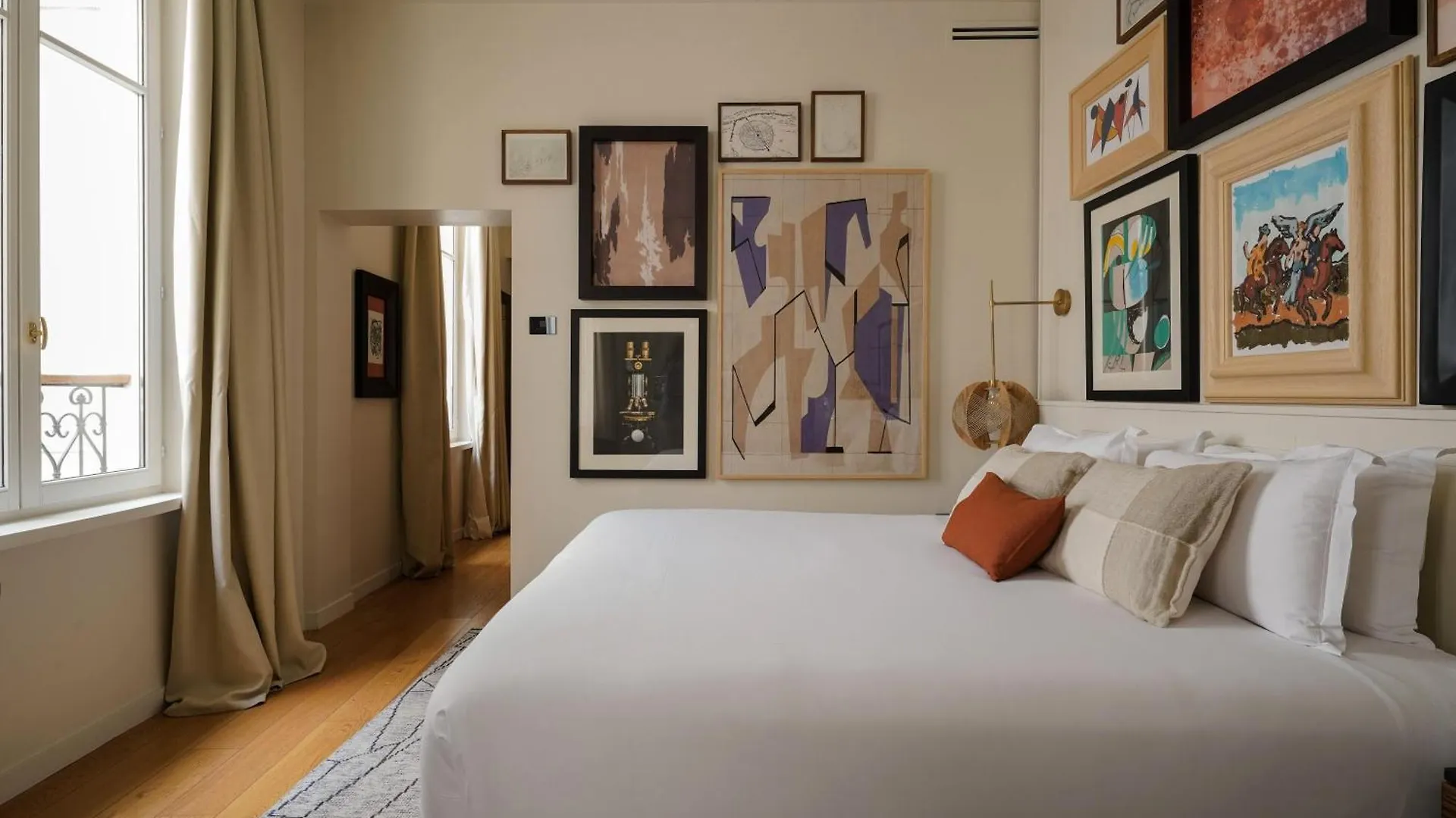 Pulitzer Hotel